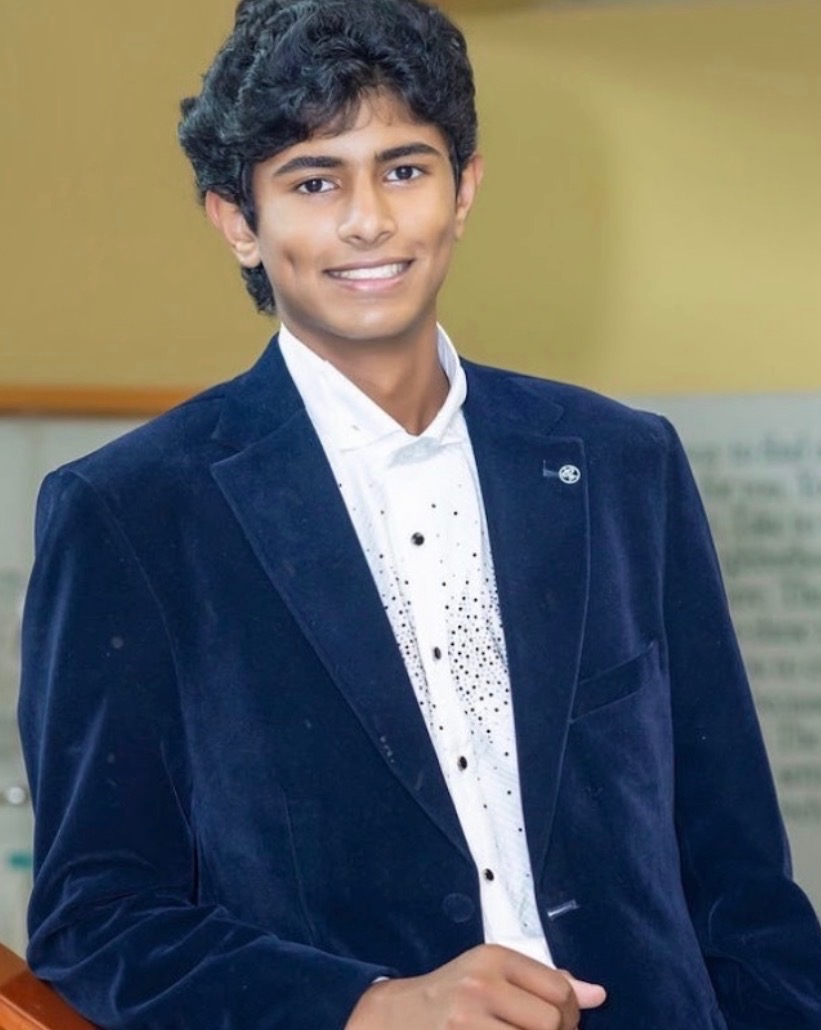 Karthik headshot